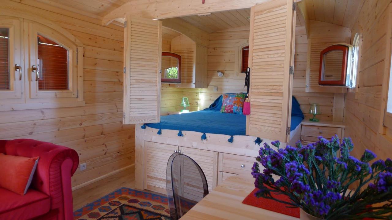 Les Piegonnaises - Deux Luxueuses Roulottes En Drome Provencale Piégon Kültér fotó